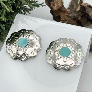 WESTERN STYLE STUD EARRINGS